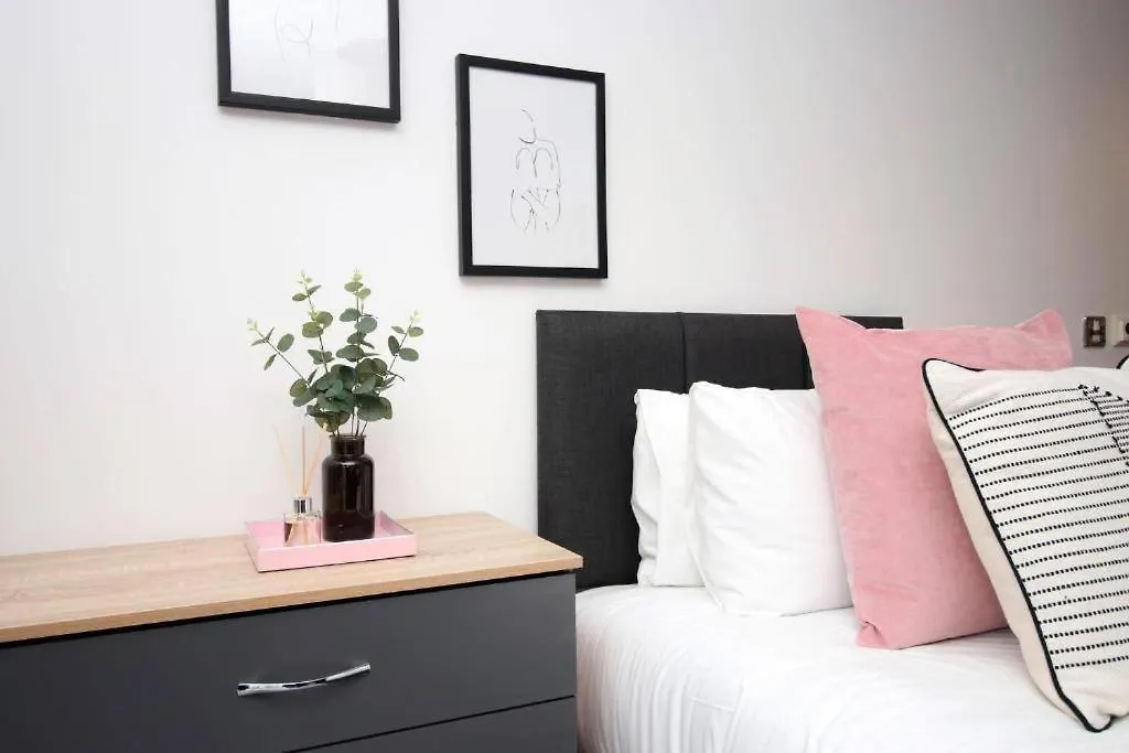 Ezel House By Mia Living Apartment Cardiff